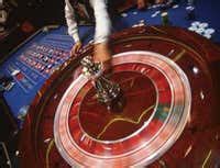 Roulette beater spills physics behind victory .